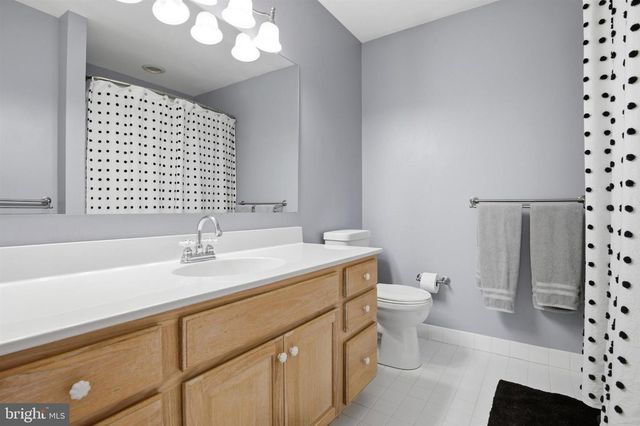 806 GENERALS DR, Norristown, PA 19403