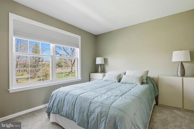 806 GENERALS DR, Norristown, PA 19403