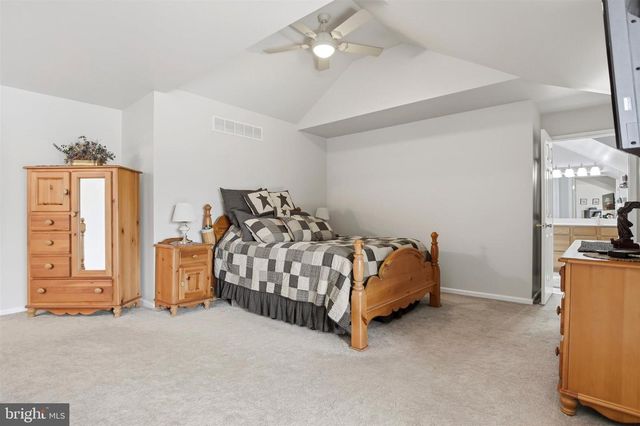 806 GENERALS DR, Norristown, PA 19403