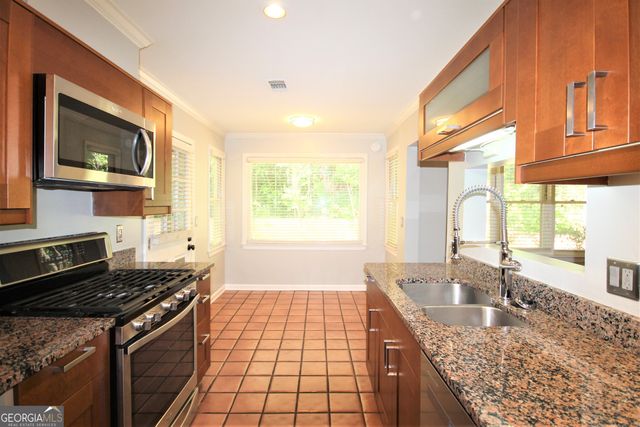 19 Brittany Way NE, Atlanta, GA 30324
