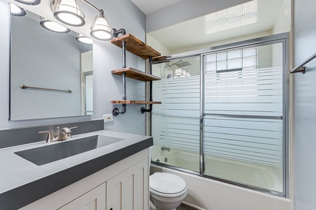 154 S Ellyn Avenue, Glen Ellyn, IL 60137