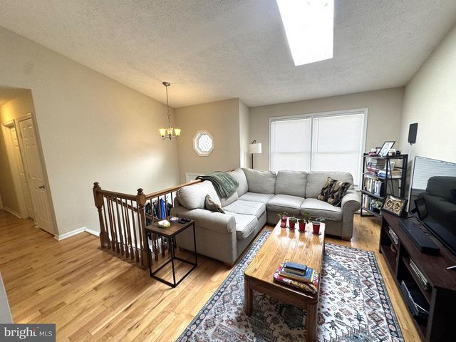13 MCNEIL CT, Glen Burnie, MD 21061