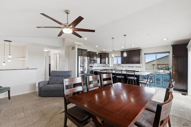 428 DAYSTAR RD, Box Elder, SD 57719