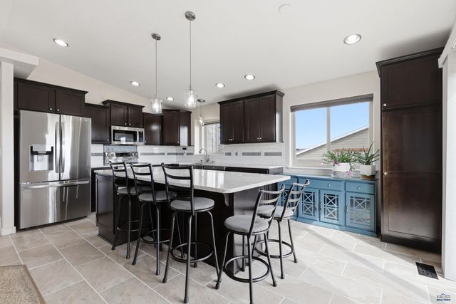 428 DAYSTAR RD, Box Elder, SD 57719