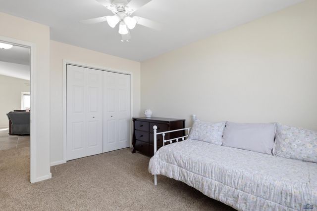 428 DAYSTAR RD, Box Elder, SD 57719