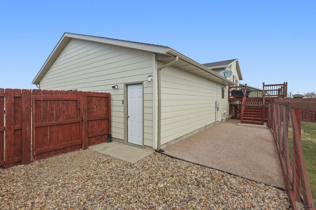 428 DAYSTAR RD, Box Elder, SD 57719