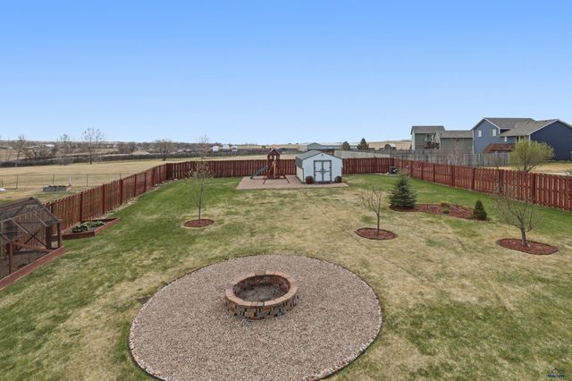 428 DAYSTAR RD, Box Elder, SD 57719