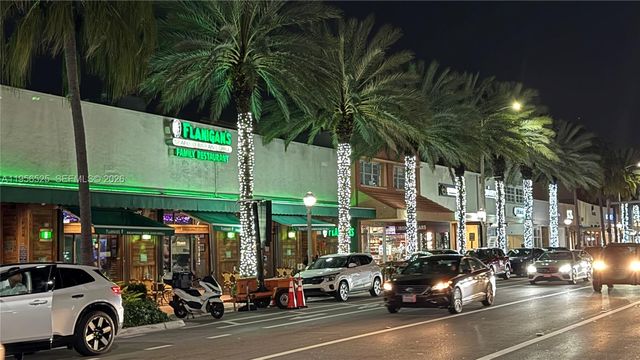 8801 Dickens Ave, Surfside, FL 33154