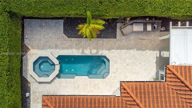 8801 Dickens Ave, Surfside, FL 33154