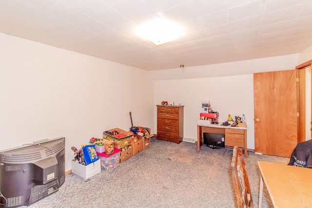 622 W WASHINGTON STREET, New London, WI 54961