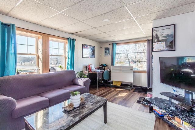 622 W WASHINGTON STREET, New London, WI 54961