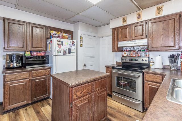 622 W WASHINGTON STREET, New London, WI 54961