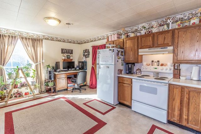 622 W WASHINGTON STREET, New London, WI 54961