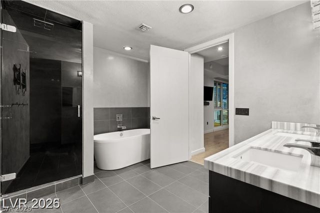 4525 Dean Martin Drive 511, Las Vegas, NV 89103