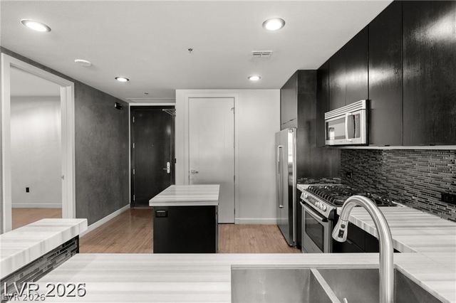 4525 Dean Martin Drive 511, Las Vegas, NV 89103