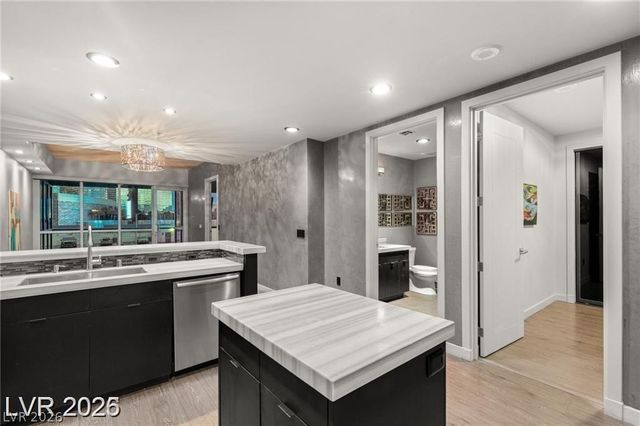 4525 Dean Martin Drive 511, Las Vegas, NV 89103