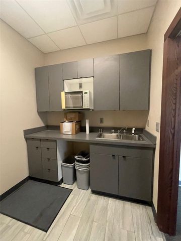 2300 Oakdale Boulevard, Coralville, IA 52241