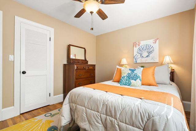 88 Revere St, Hull, MA 02045