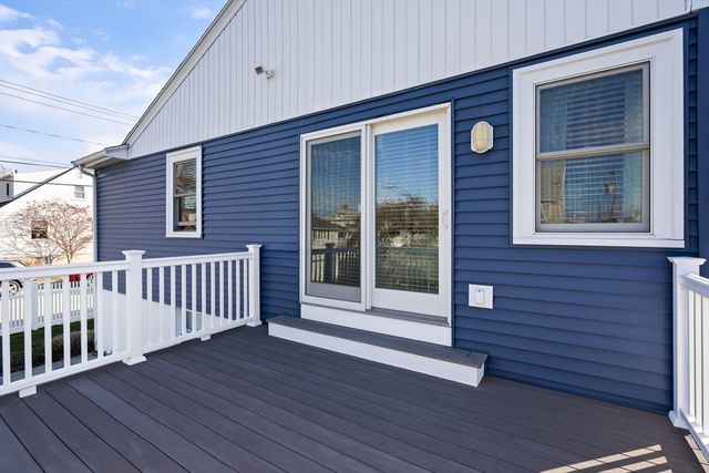 88 Revere St, Hull, MA 02045