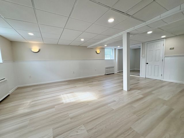 88 Revere St, Hull, MA 02045