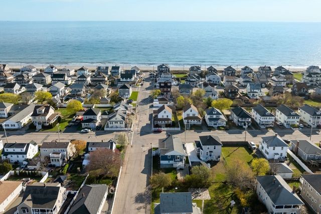 88 Revere St, Hull, MA 02045