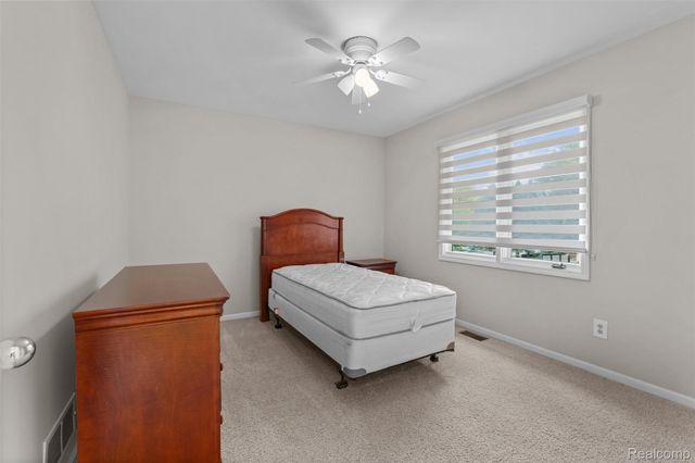 1615 Redbud Drive, Troy, MI 48098