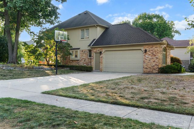 1615 Redbud Drive, Troy, MI 48098