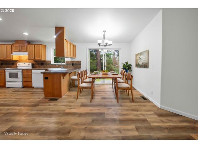 35134 LABRADOR Ln, Astoria, OR 97103