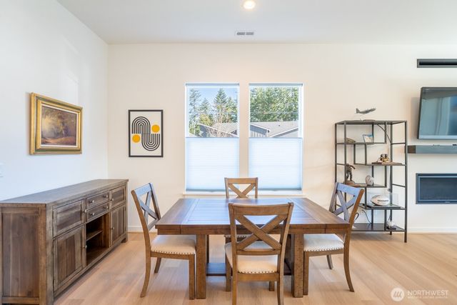 23589 SE Logan Street, Black Diamond, WA 98010