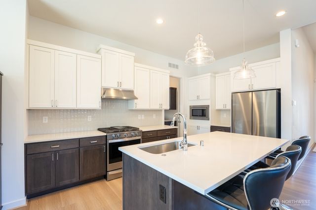 23589 SE Logan Street, Black Diamond, WA 98010