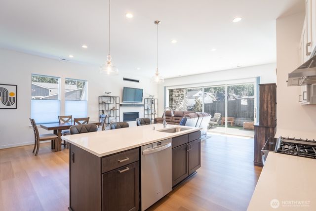 23589 SE Logan Street, Black Diamond, WA 98010