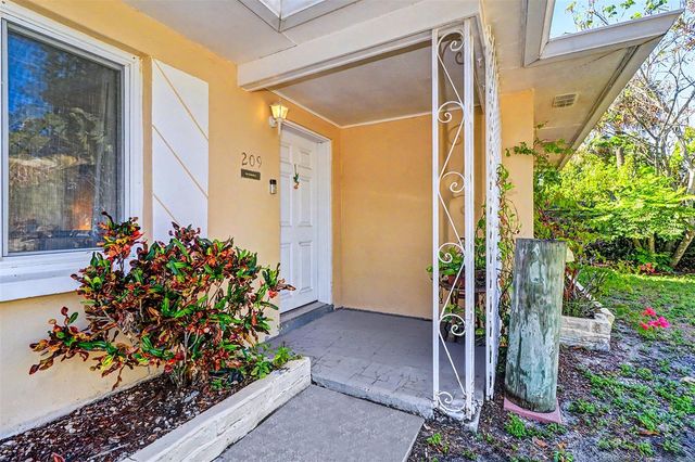 209 S AURORA AVENUE, Clearwater, FL 33765