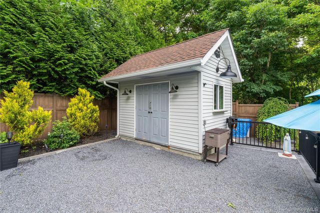 337 N Side Road, Wading River, NY 11792