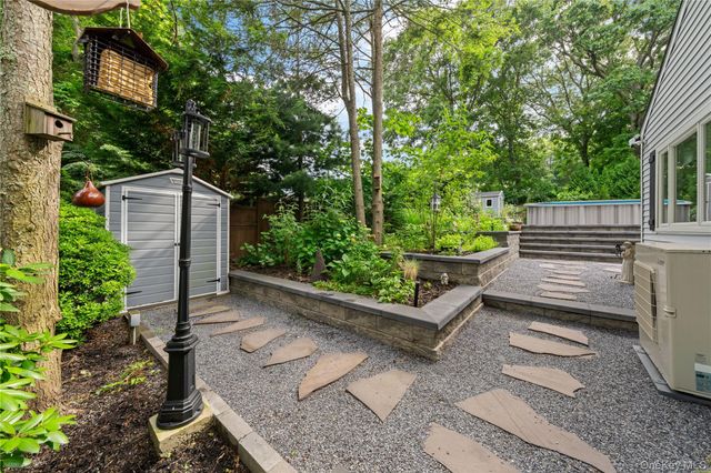 337 N Side Road, Wading River, NY 11792