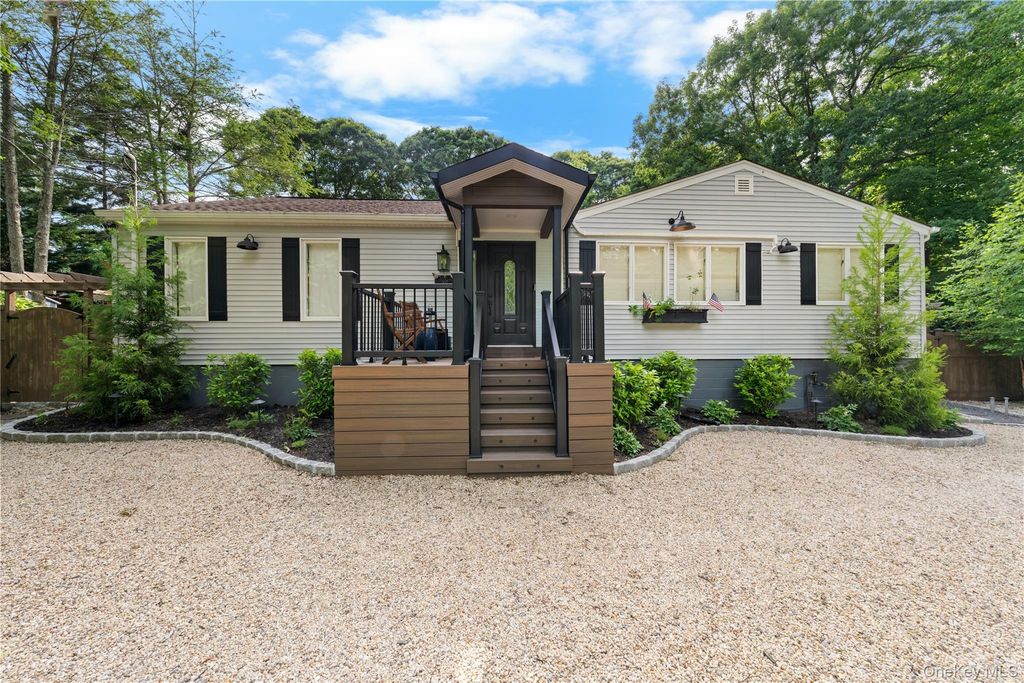 337 N Side Road, Wading River, NY 11792