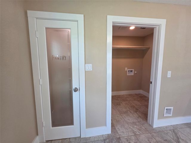 2306 19th Avenue N, Texas City, TX 77590