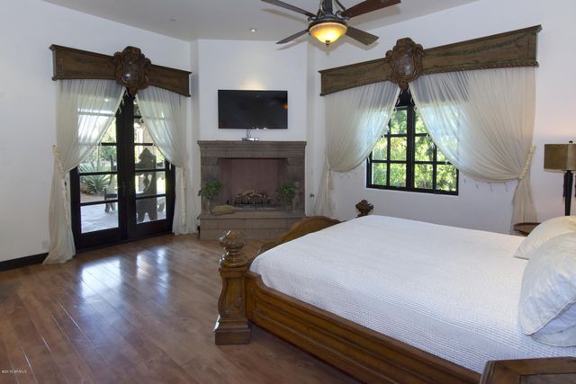 5761 N CASA BLANCA Drive, Paradise Valley, AZ 85253