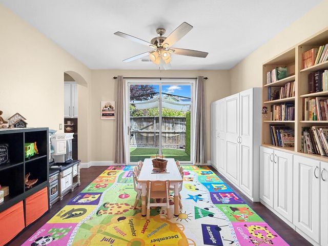 1298 Underwood Ln, Lincoln, CA 95648