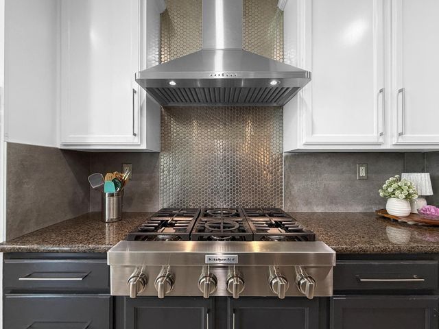 1298 Underwood Ln, Lincoln, CA 95648