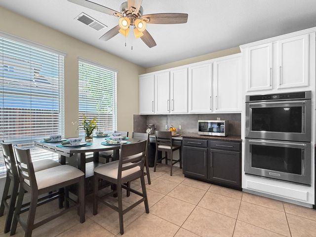 1298 Underwood Ln, Lincoln, CA 95648