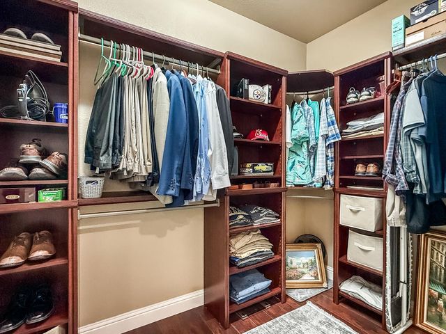 1298 Underwood Ln, Lincoln, CA 95648