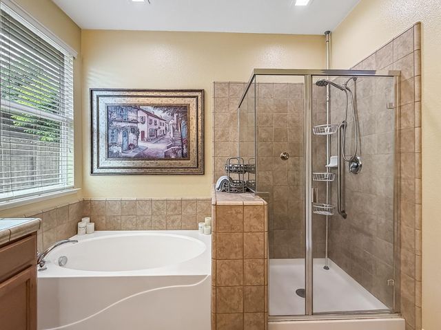 1298 Underwood Ln, Lincoln, CA 95648