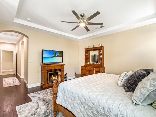 1298 Underwood Ln, Lincoln, CA 95648