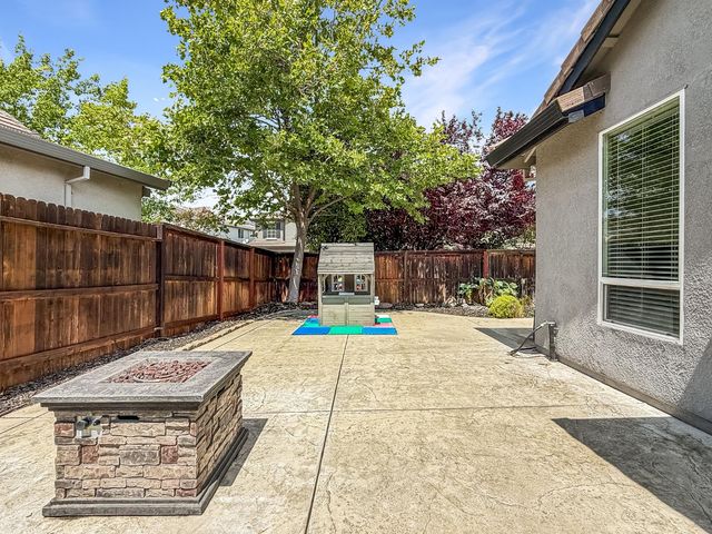 1298 Underwood Ln, Lincoln, CA 95648