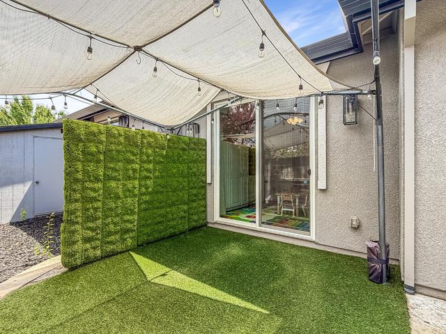 1298 Underwood Ln, Lincoln, CA 95648