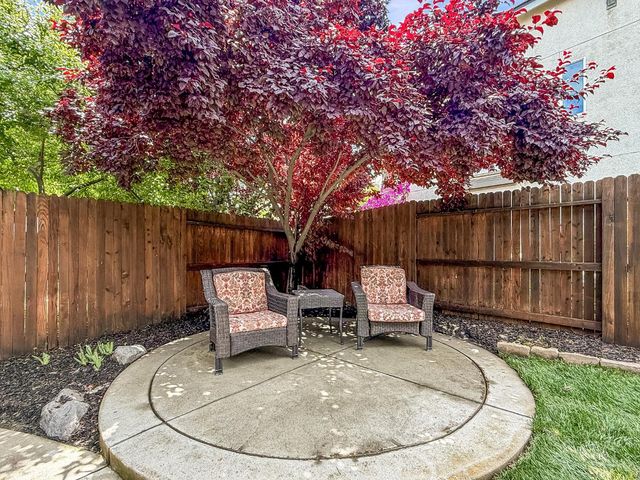 1298 Underwood Ln, Lincoln, CA 95648