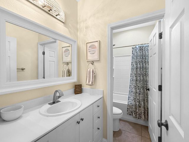 1298 Underwood Ln, Lincoln, CA 95648