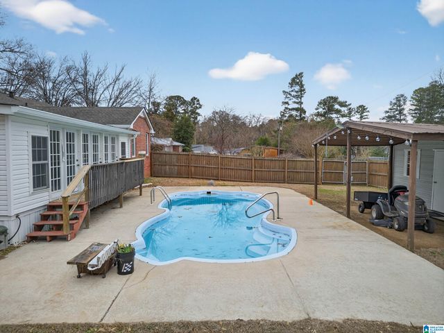 610 6TH AVENUE, Jacksonville, AL 36265