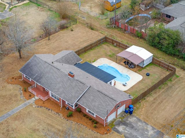 610 6TH AVENUE, Jacksonville, AL 36265