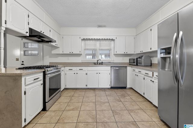 610 6TH AVENUE, Jacksonville, AL 36265